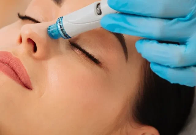 delighted-nice-woman-lying-medical-bed-with-her-eyes-closed-while-having-hydrafacial-e4e7f440-640w.webp